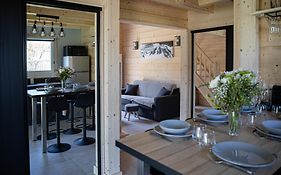 Le P'tit Chalet - Randonnée, ski et nature près d'Evian et du Léman